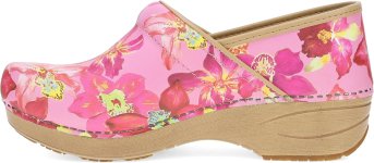 Dansko XP 2.0 Clog.jpg